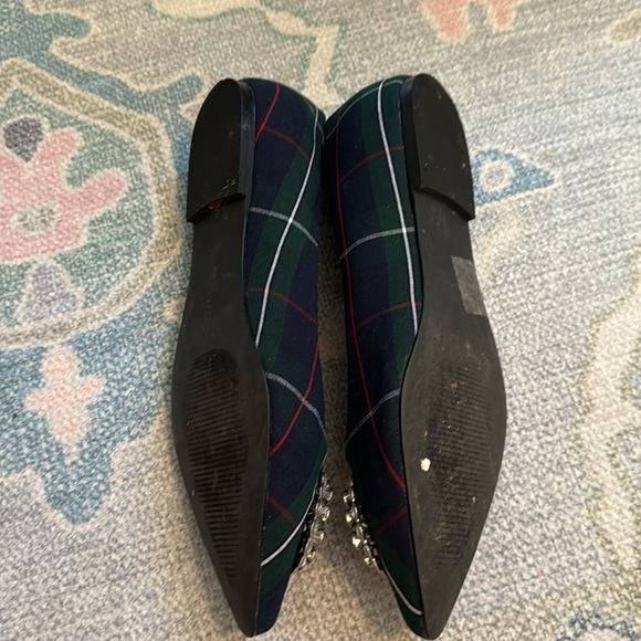 Plaid Flats - 8 ONLY WORN ONCE - Picture 5 of 7